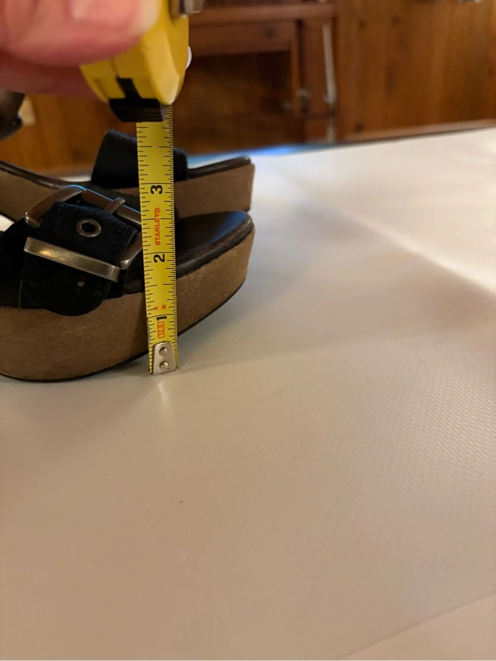 Black leather sz 7 Platform Sandals with Buckle Accent